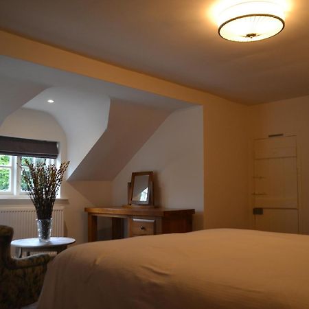 The Nags Head Hotel Montgomery Bagian luar foto